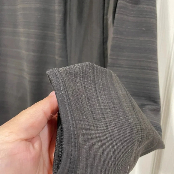 Fila Womens Medium Workout Jacket Hoodie Hoody Black with Grey Print - Picture 4 of 7